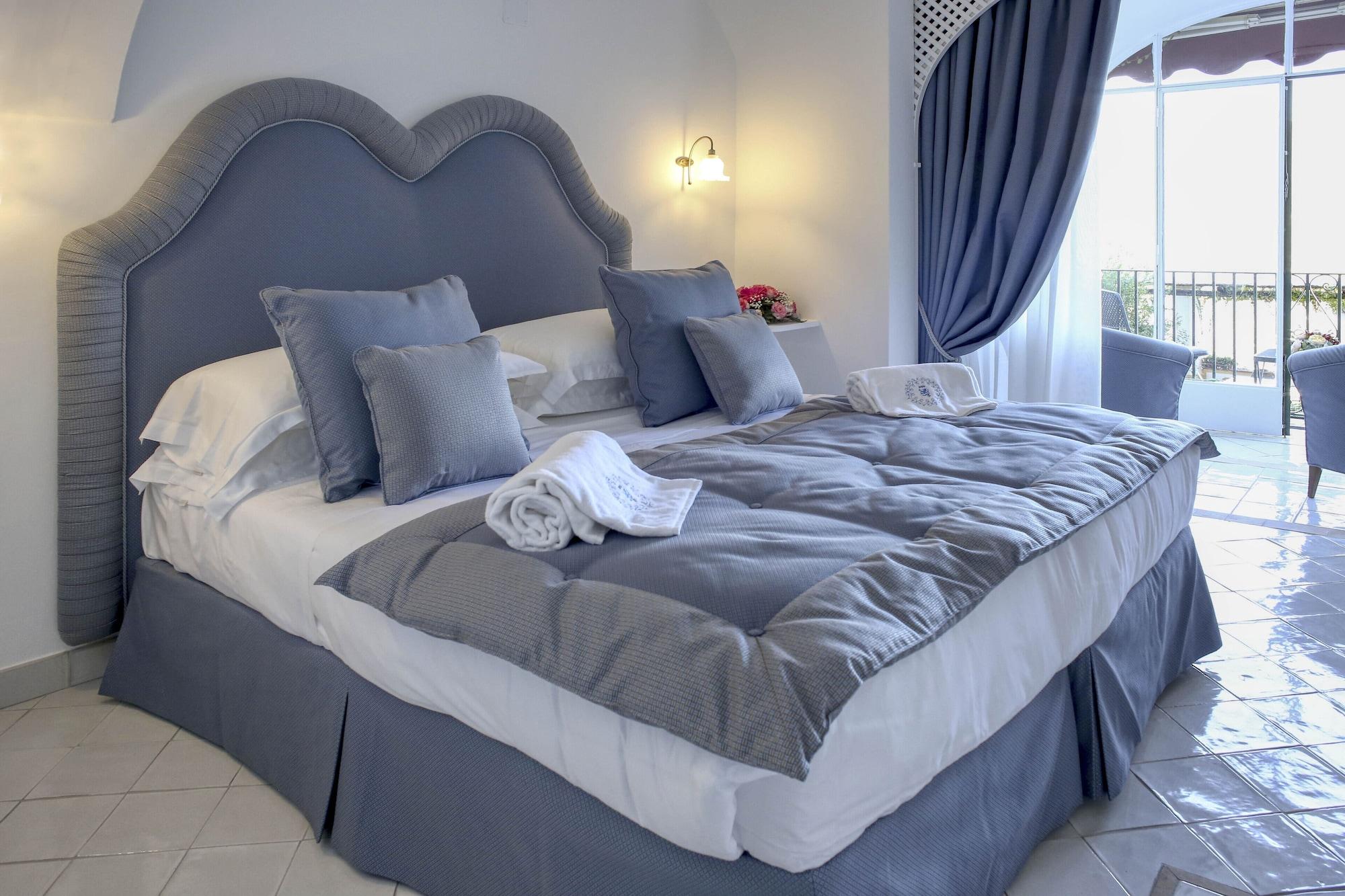 Palazzo Confalone Hotel 5*