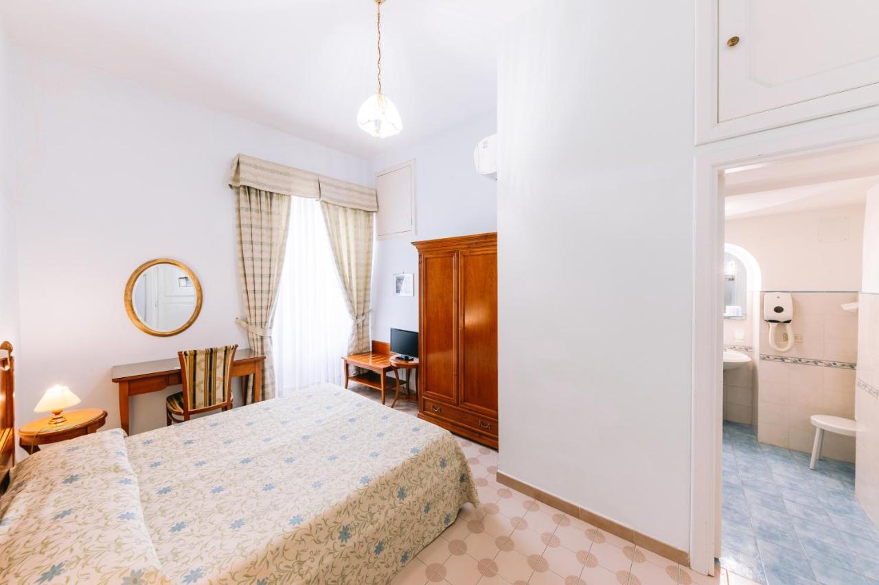 Hotel Toro 3*