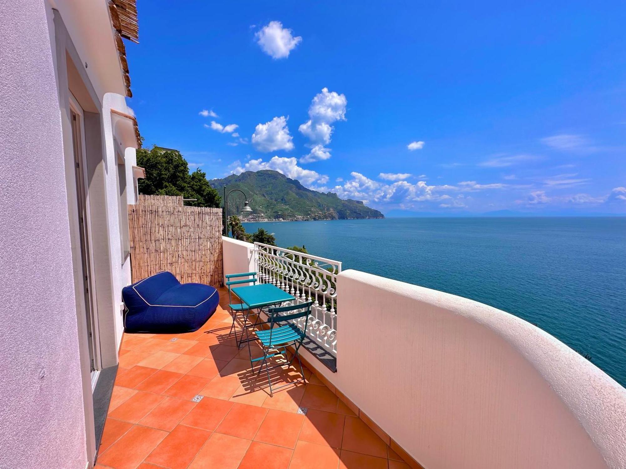 Hotel Bossa Amalfi 3*