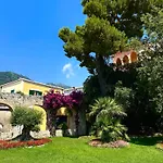 Simona House