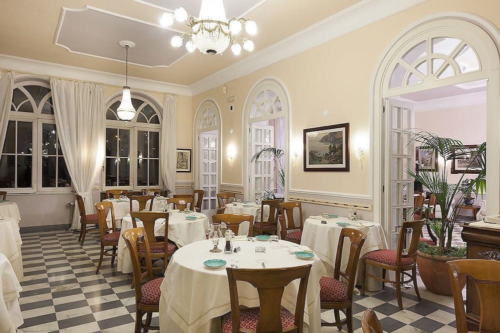 Maria Hotel 4*