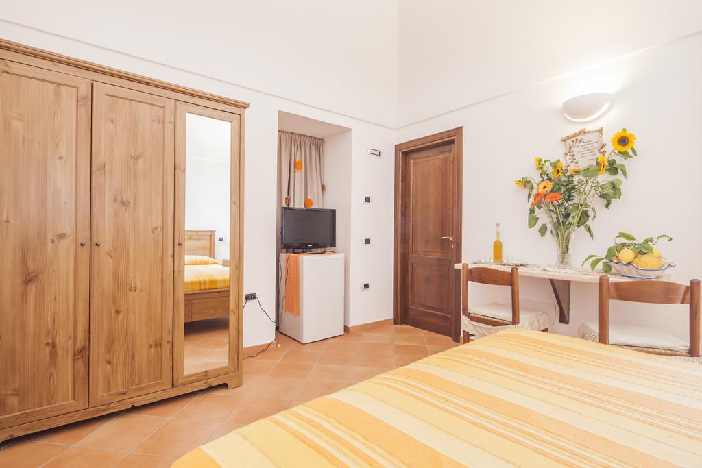 Bed & Breakfast Il Rifugio Del Poeta 2*