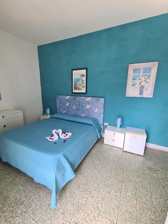 Palazzo Della Marra Bed & Breakfast