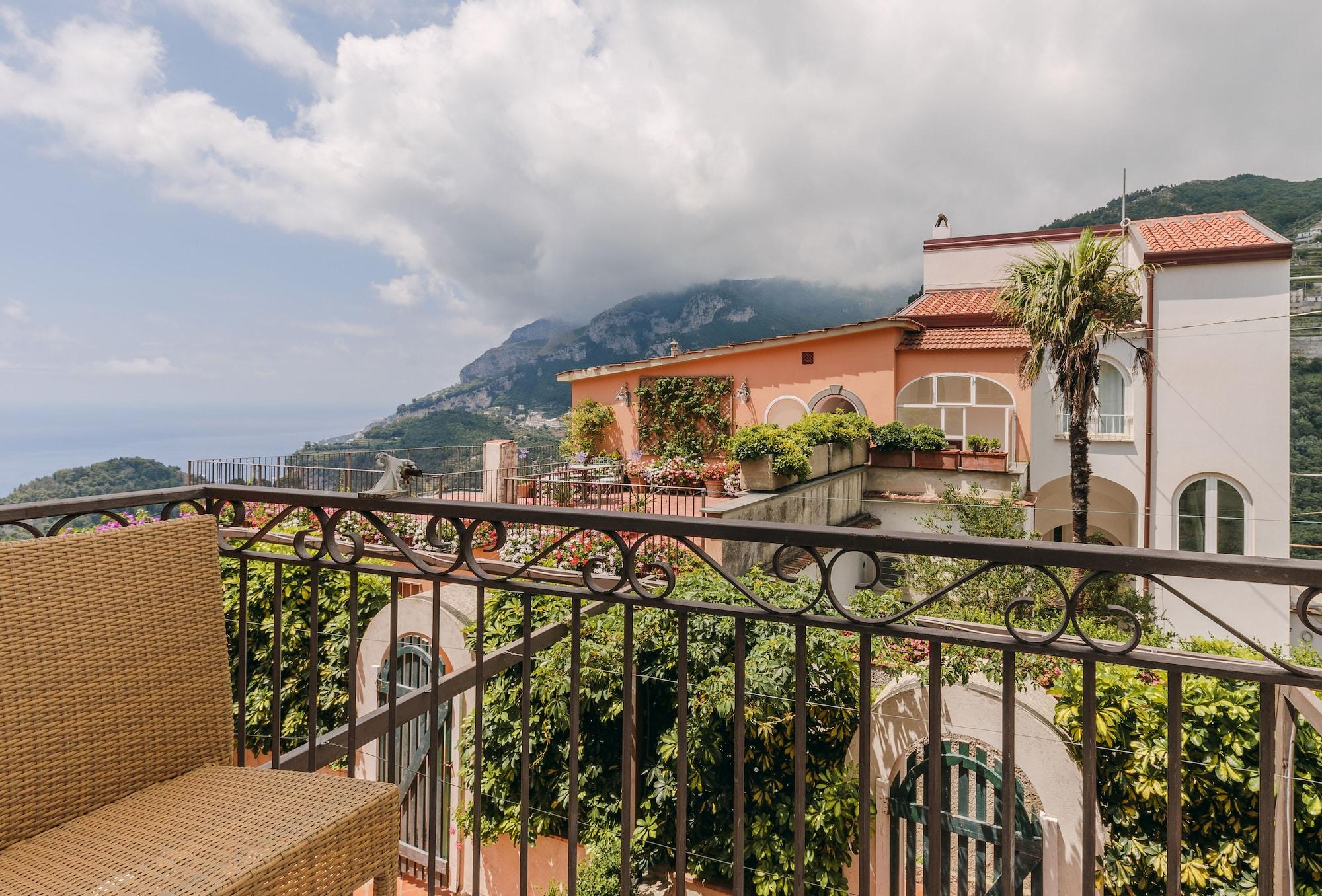 Maria Hotel 4*