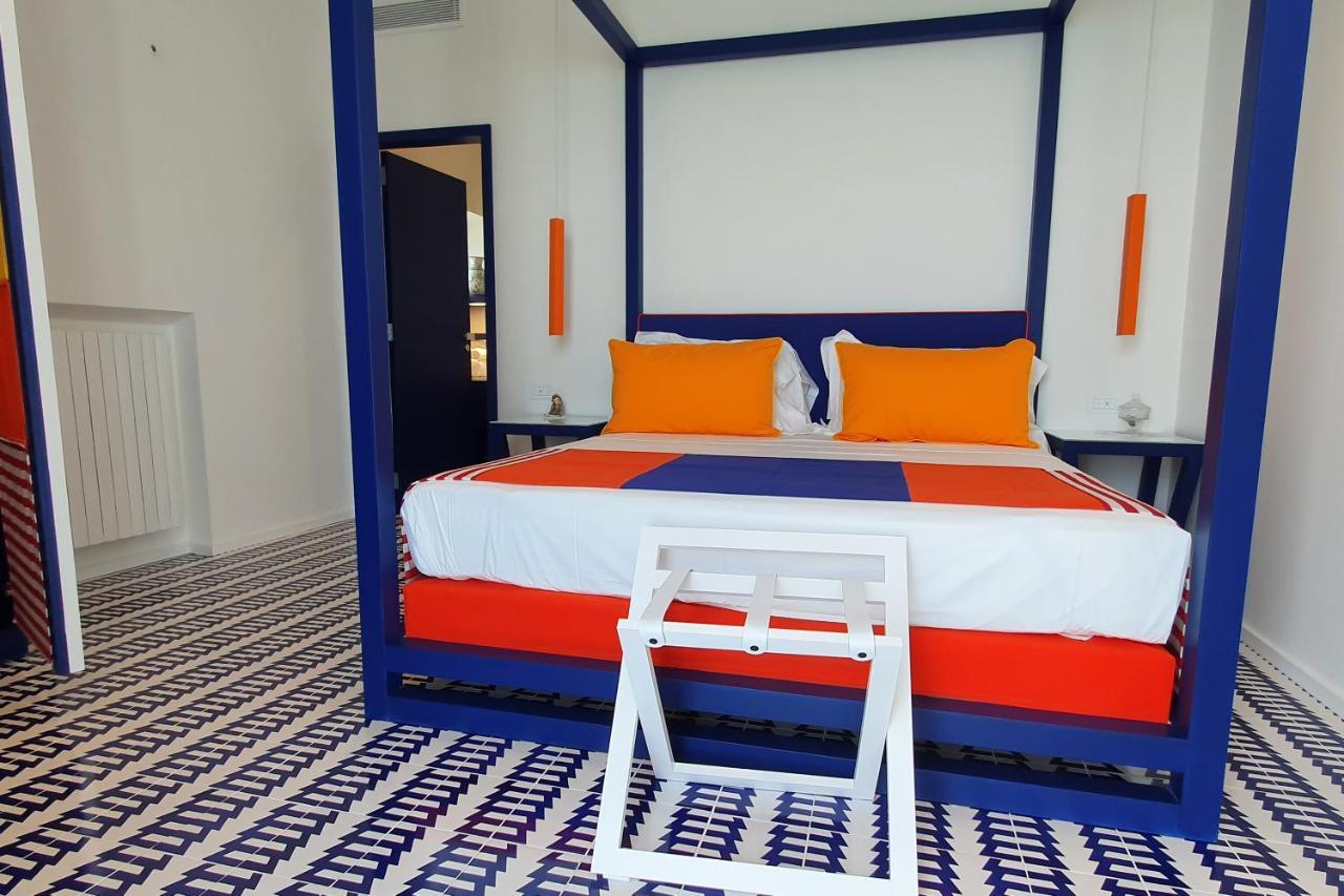 Villa Nel Blu Dipinto Di Blu *