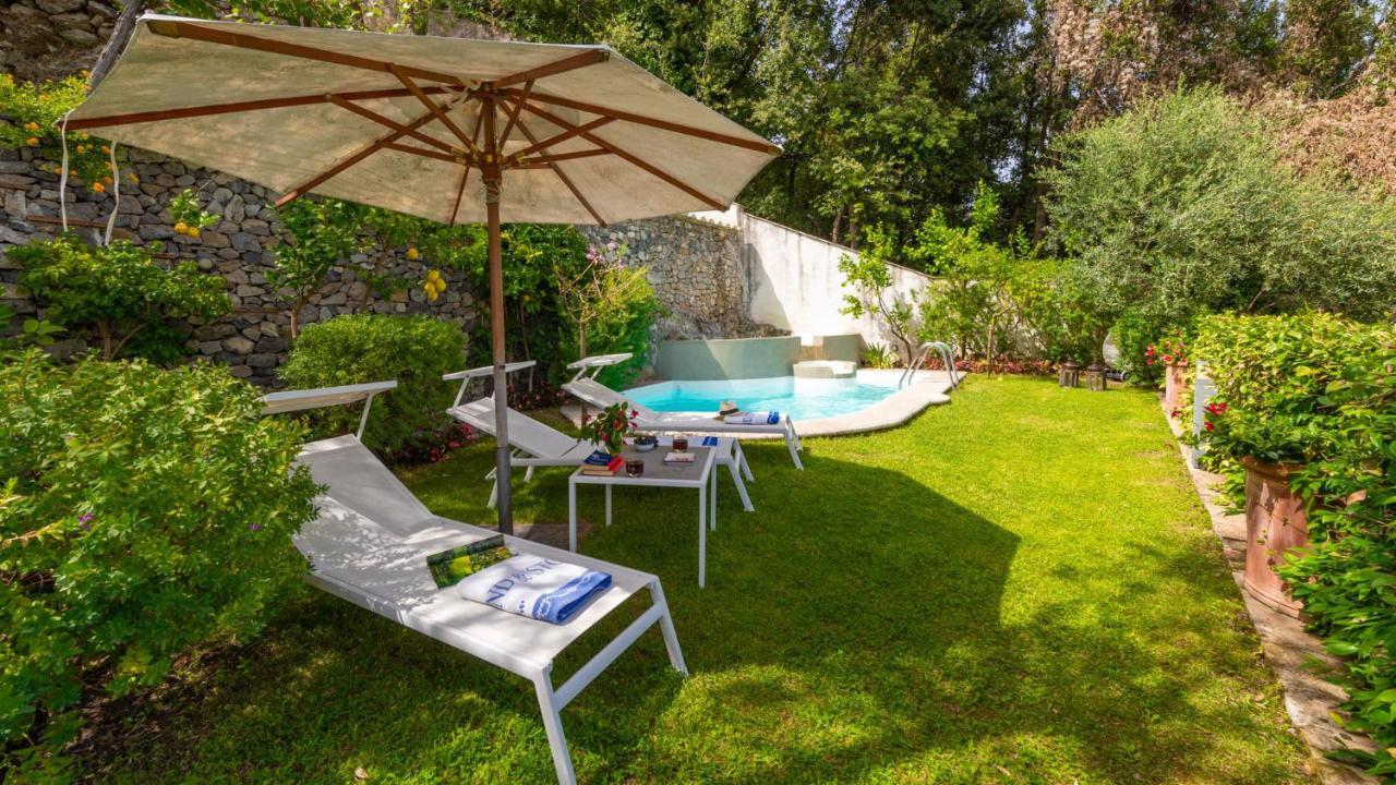 Villa Casarossa Numero Uno 6, Emma