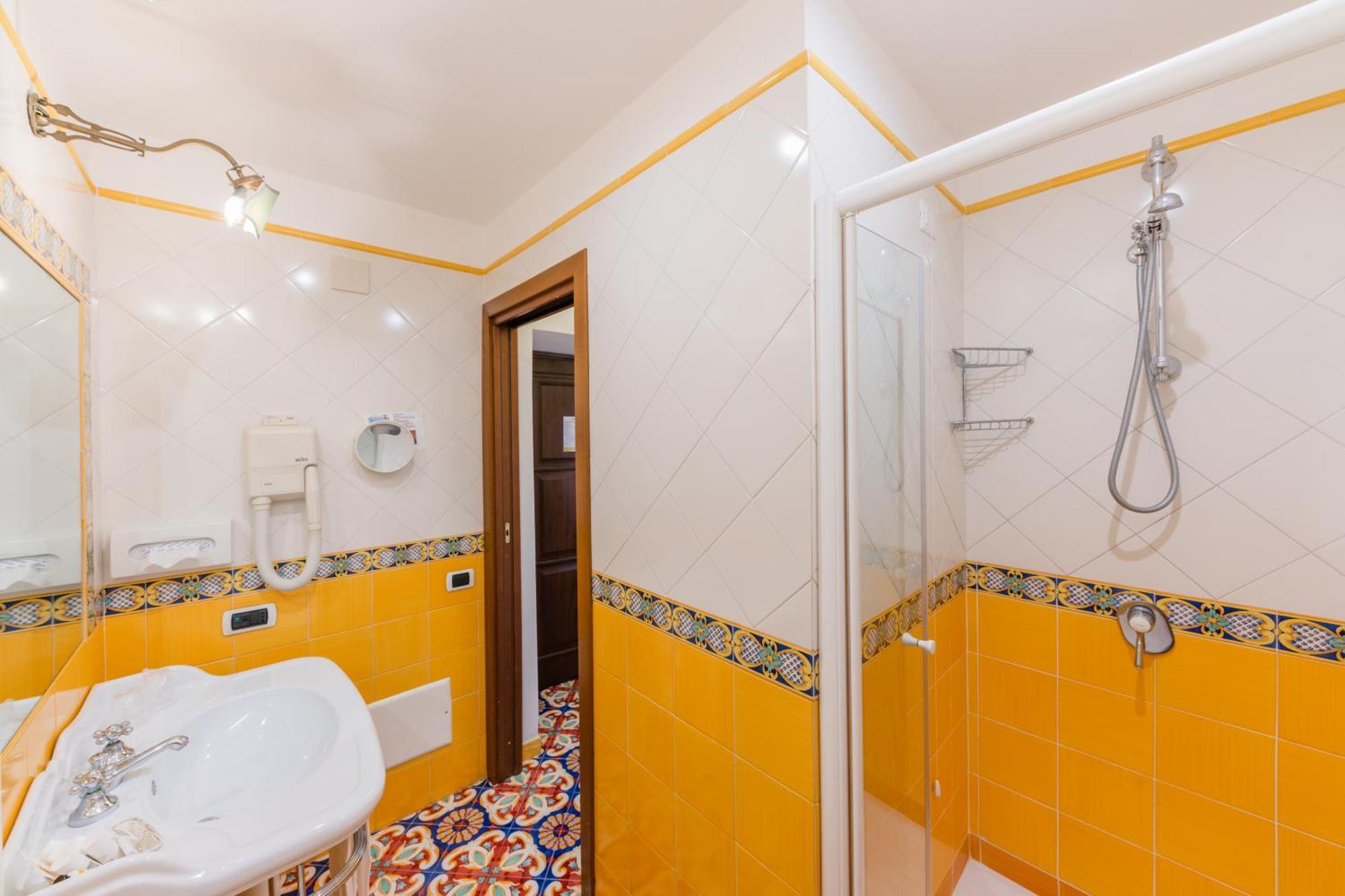 Giordano Hotel 4*