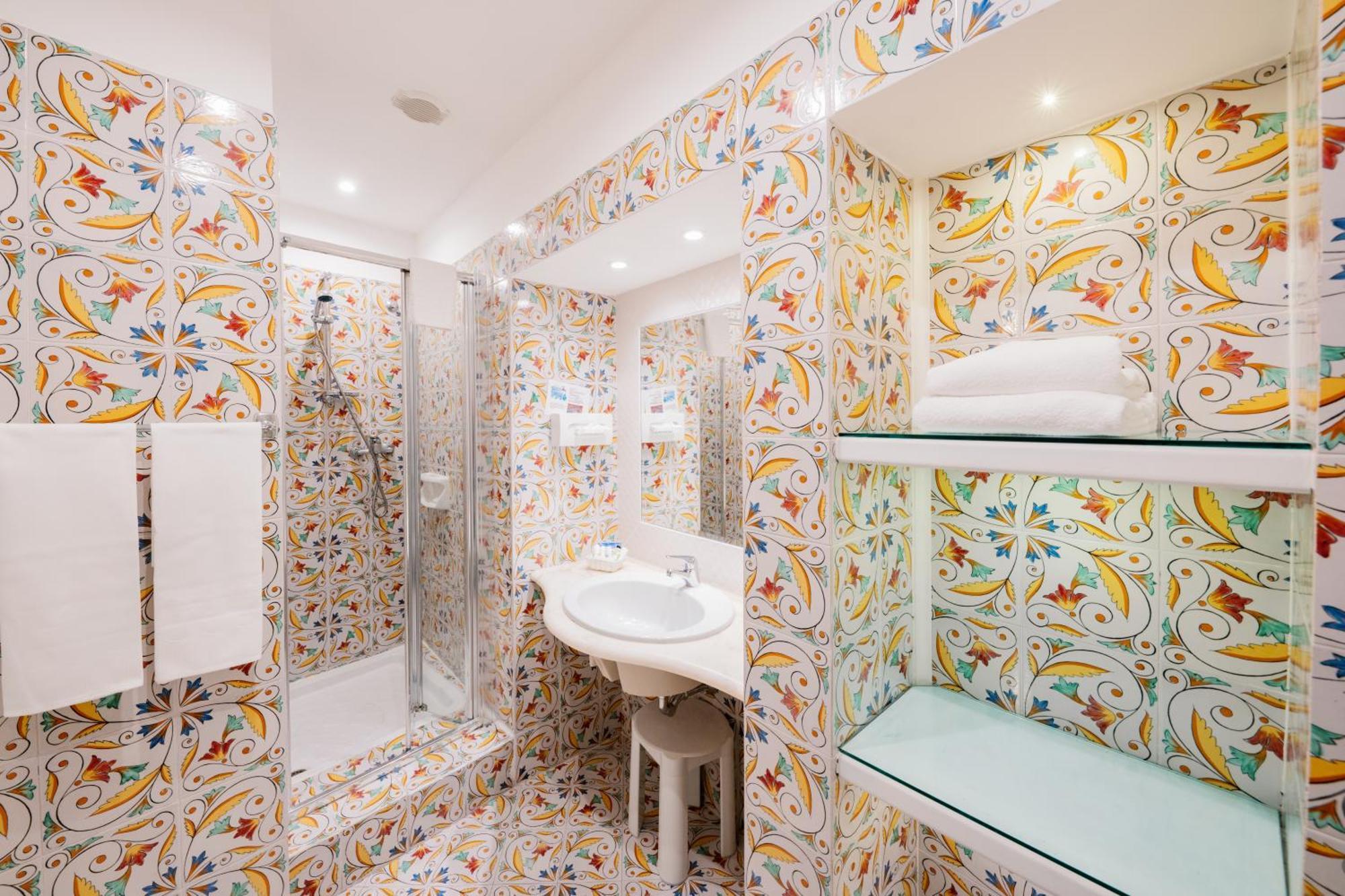 Giordano Hotel 4*