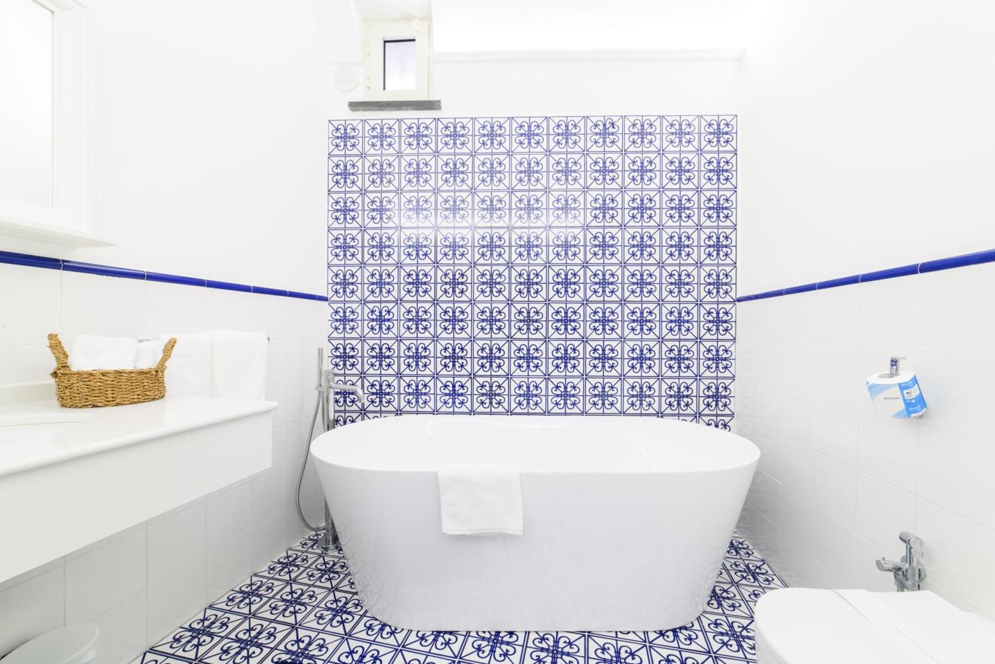 Ravello Suite *
