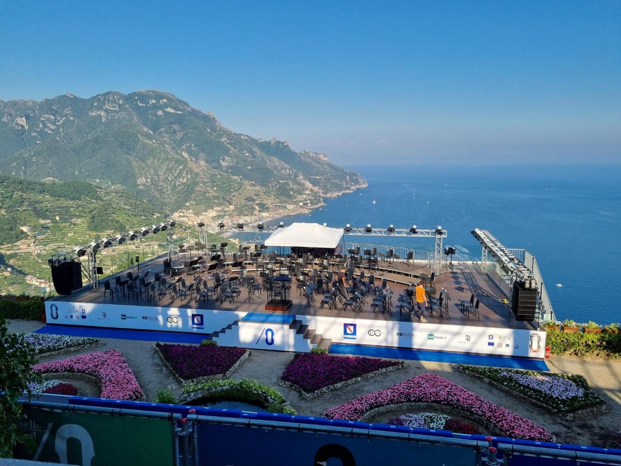 Tra Cielo E Mare Ravello
