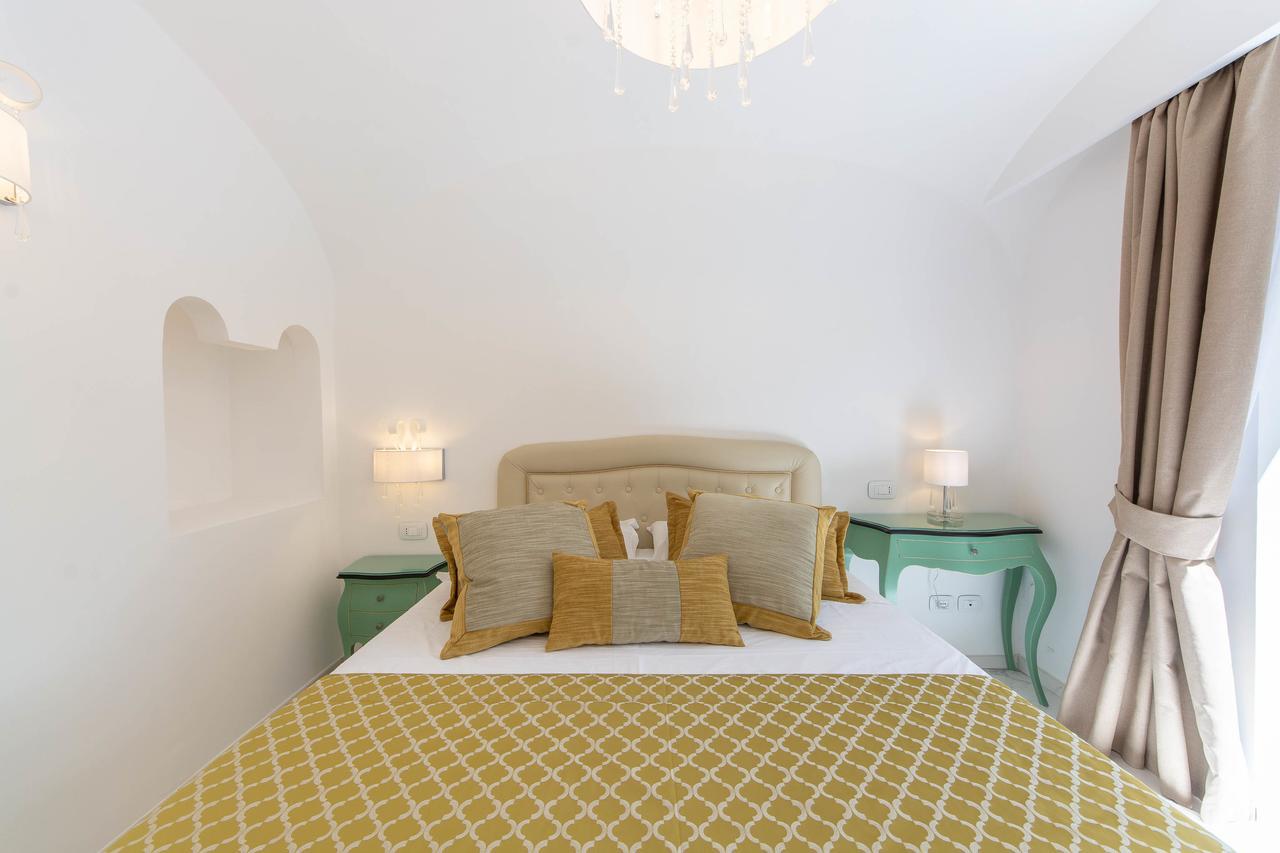 Khách sạn Villa Amore 4*