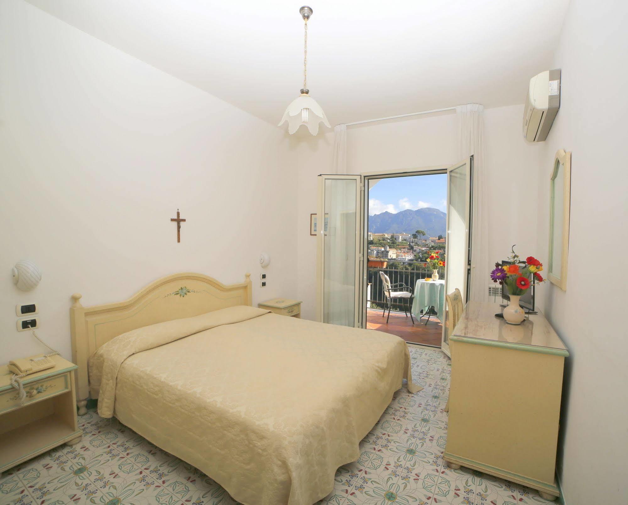 Khách sạn Giuseppina 3*